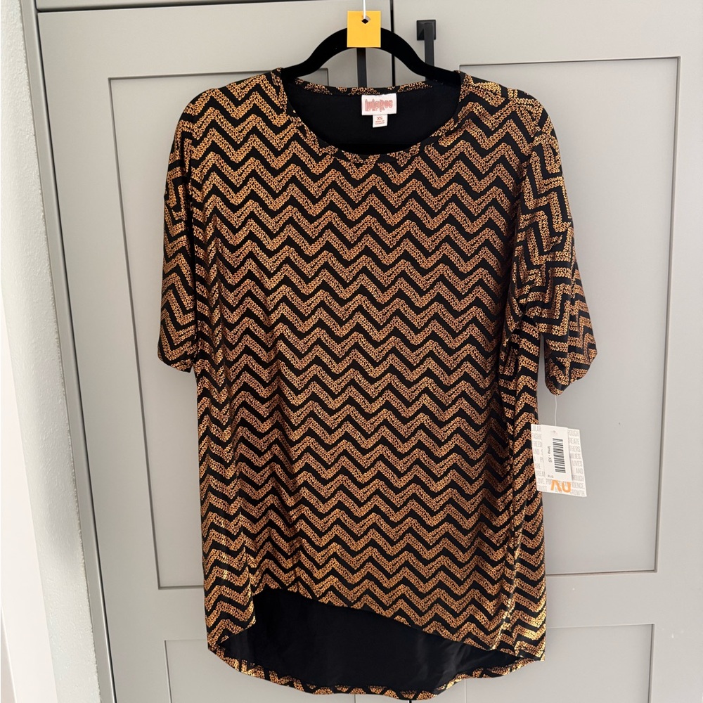 LuLaRoe Irma (Black and Gold Chevron Short Sleeve Top)